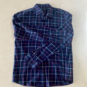 Banana Republic Luxe Flannel Slim Untucked Button Down in Window Pane Plaid